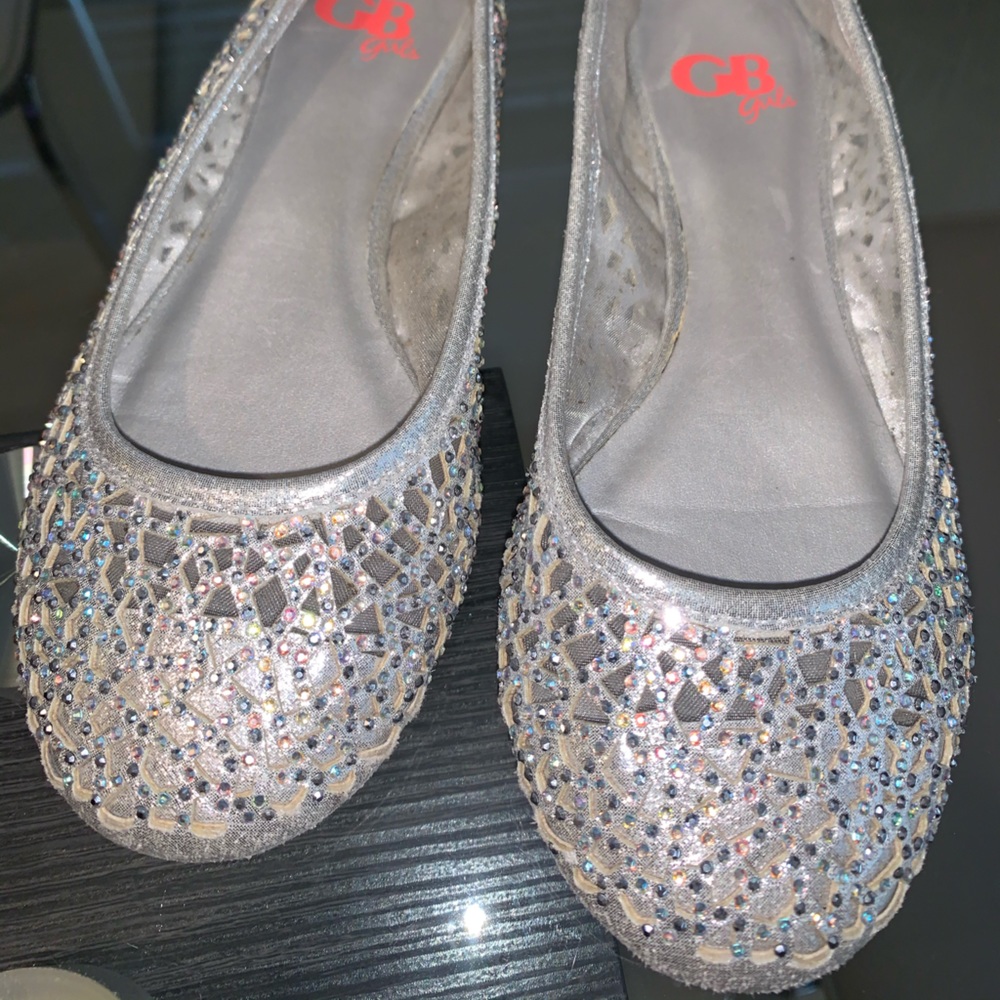 Girl flats